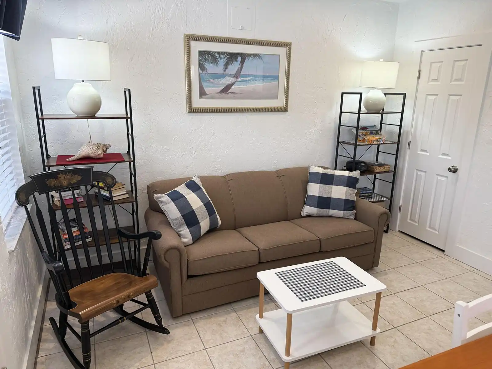 Venice Villas 1BR – Beach & Pool Escape