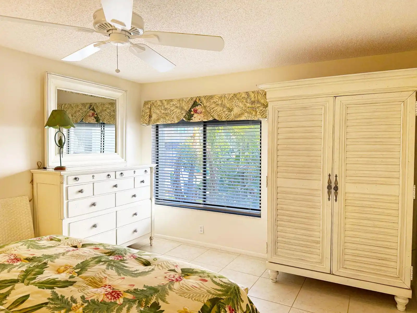 Tamarind Gulf-front 3BR/3BA - Heated Pool