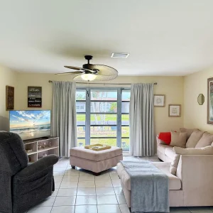 Sunny Pool Villa – Golf, Beach & Relaxation