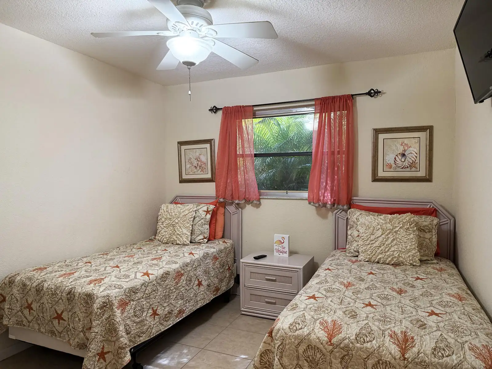 Sunny Pool Villa – Golf, Beach & Relaxation