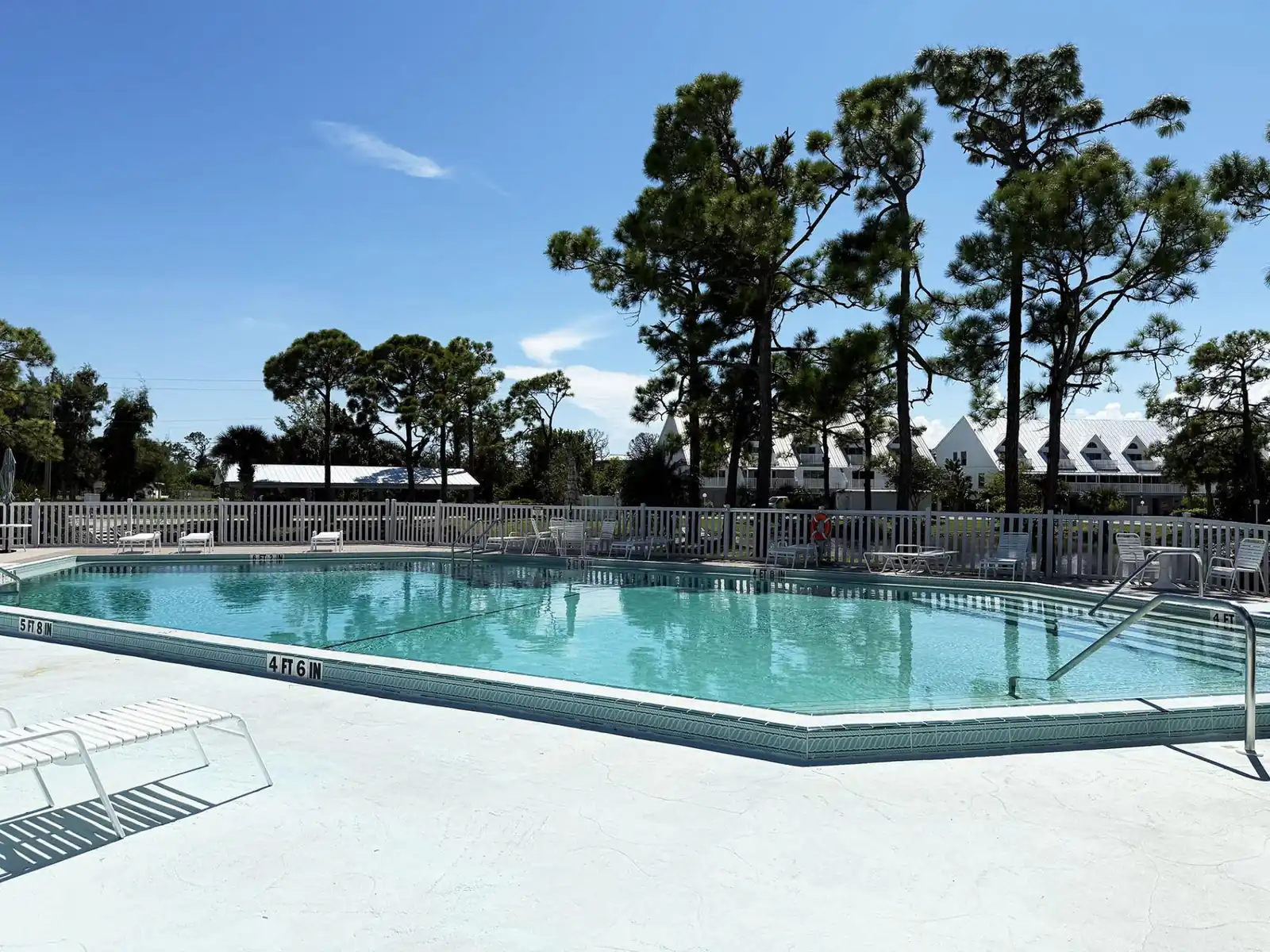 2BR Fiddler’s Green – Pool, Tennis & Shuffleboard