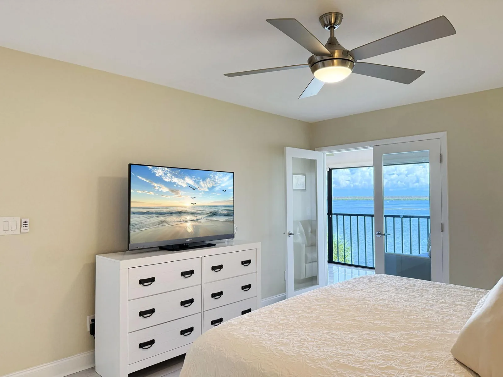 Sandpiper Key Endless Bay Views & Pool