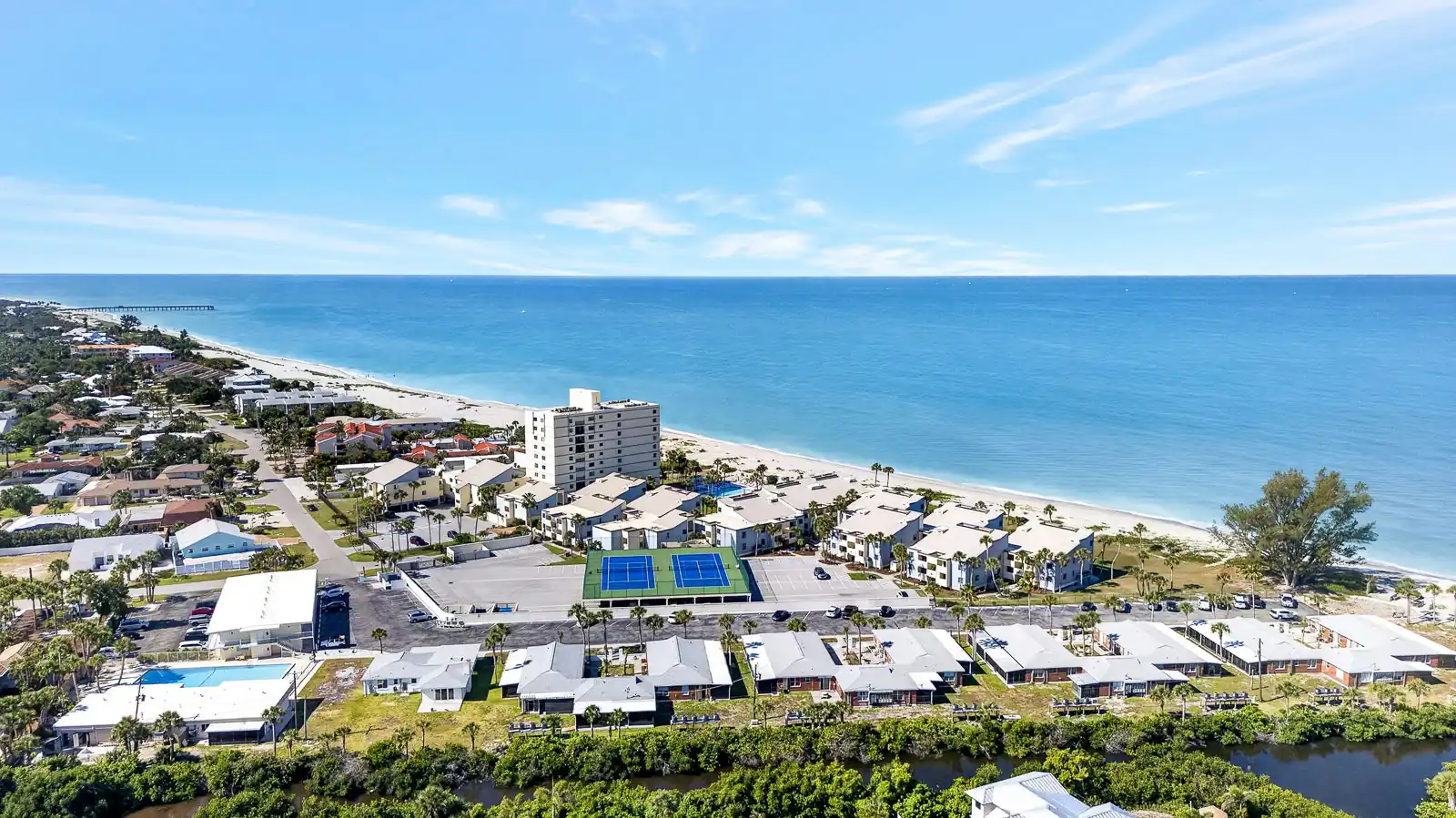 Direct Gulf Front – Venice Villas Coastal Chic