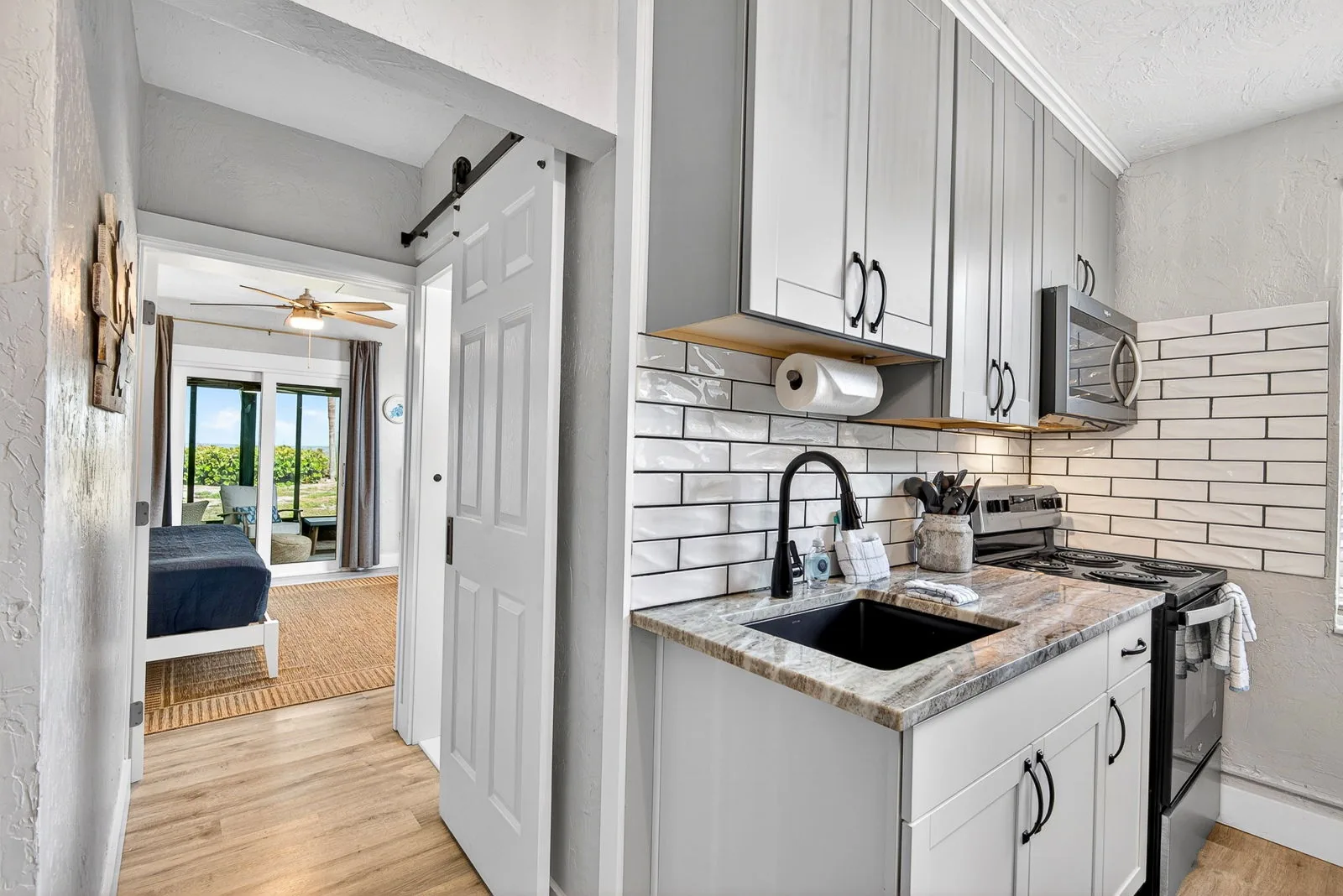 Direct Gulf Front – Venice Villas Coastal Chic