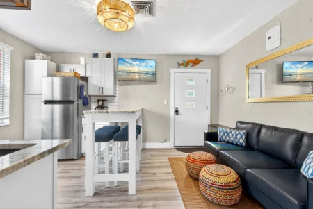 Direct Gulf Front – Venice Villas Coastal Chic
