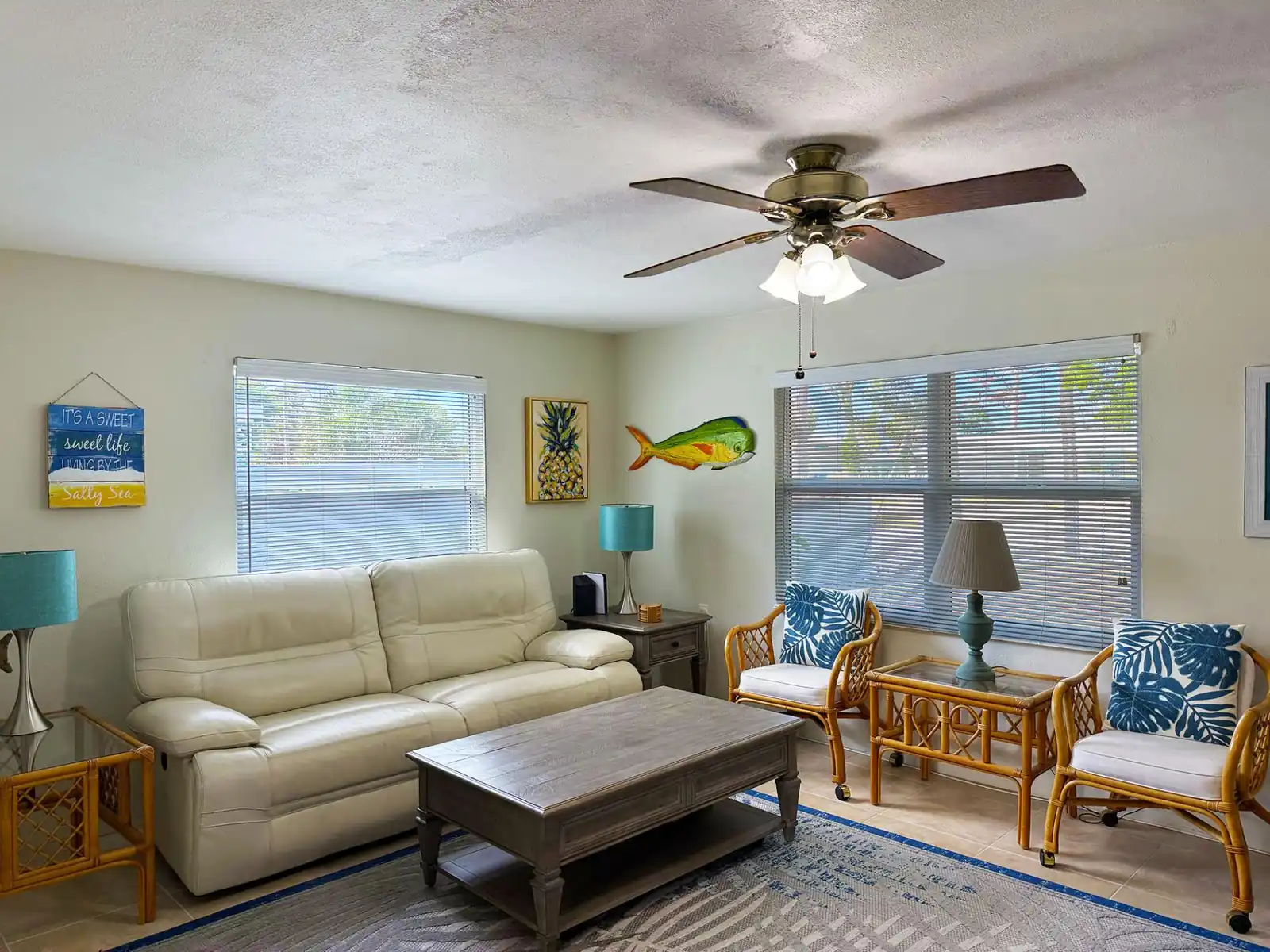 2BR Coastal Cottage – Minutes to Beach & Bay