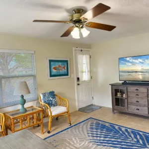 2BR Coastal Cottage – Minutes to Beach & Bay