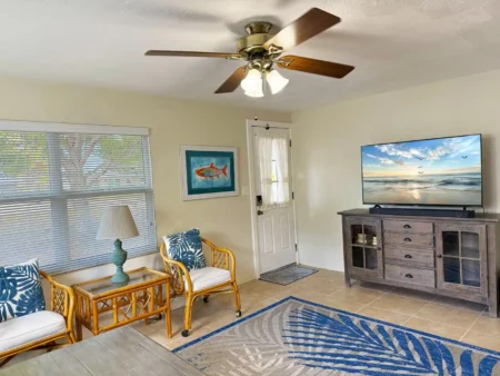 2BR Coastal Cottage – Minutes to Beach & Bay