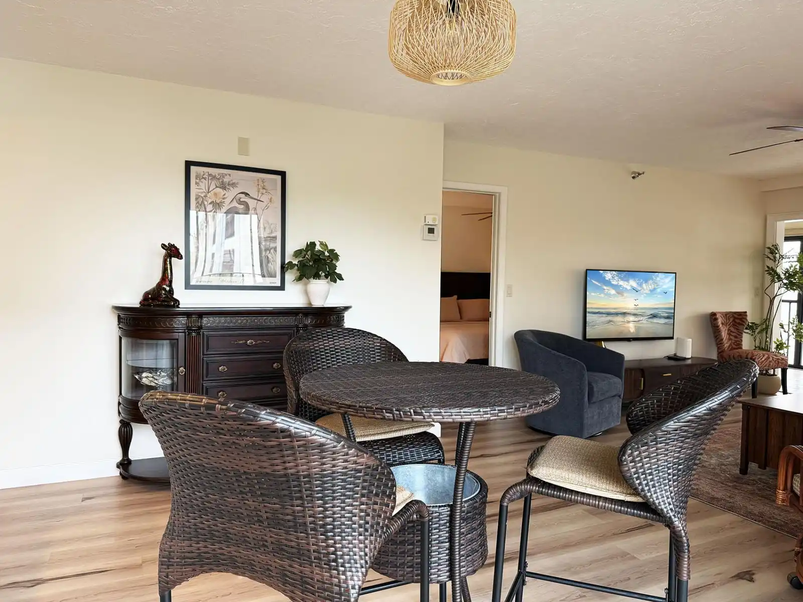 Sandpiper Key 2BR Bay Views & Heated Pools