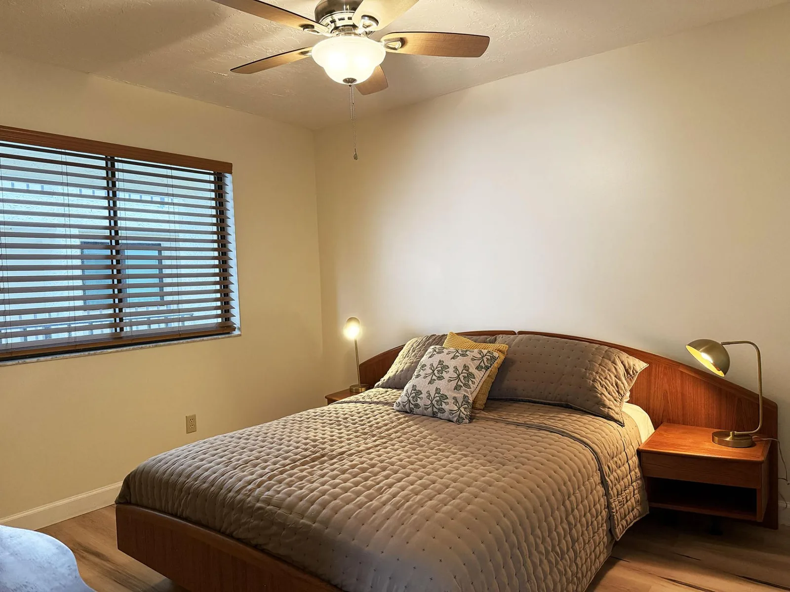 Sandpiper Key 2BR Bay Views & Heated Pools