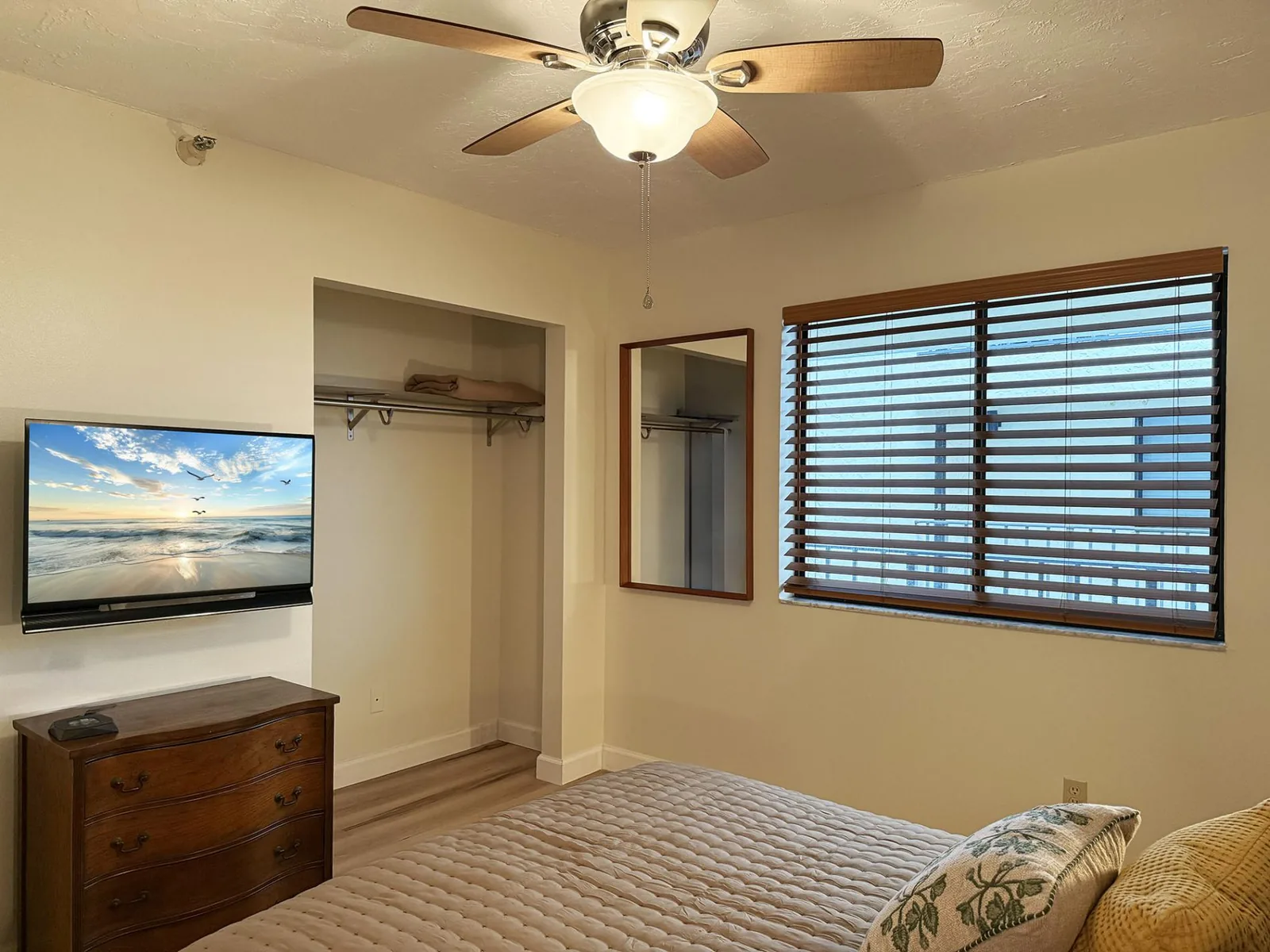 Sandpiper Key 2BR Bay Views & Heated Pools