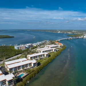 Sandpiper Key 2BR Bay Views & Heated Pools