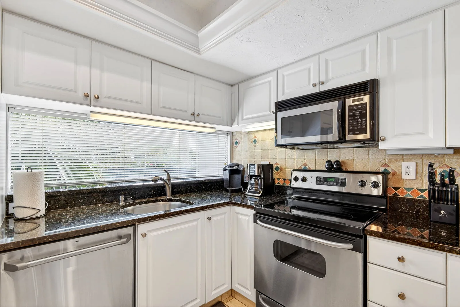 2 BR Peppertree Bay Beach, Pools & Tennis