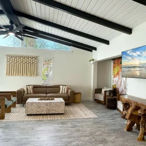 2BR Beach, Bay & Pool at Admiralty Villas