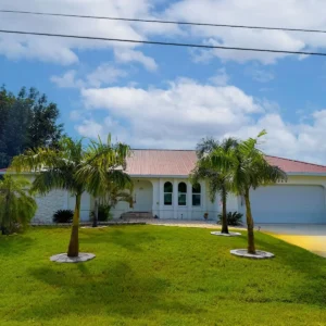 3BR Waterfront Pool Home Near Charlotte Beach