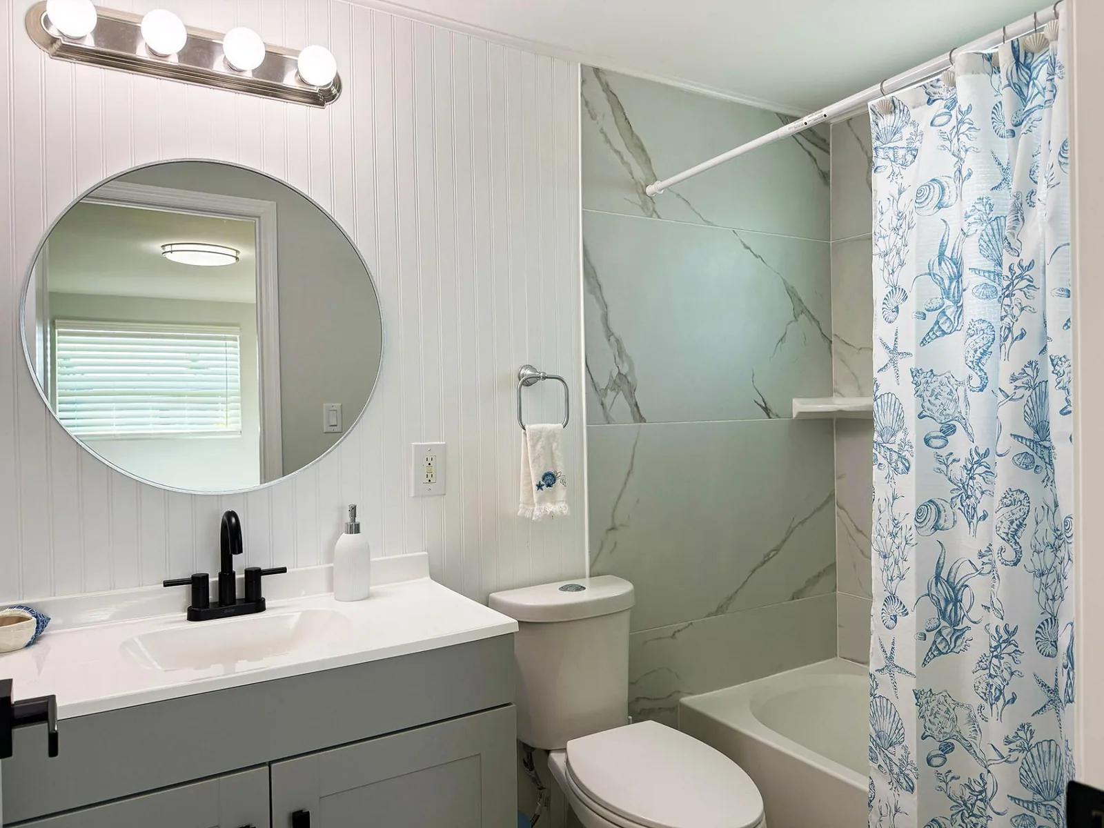 1BR Near Lemon Bay - Boat & Beach Getaway