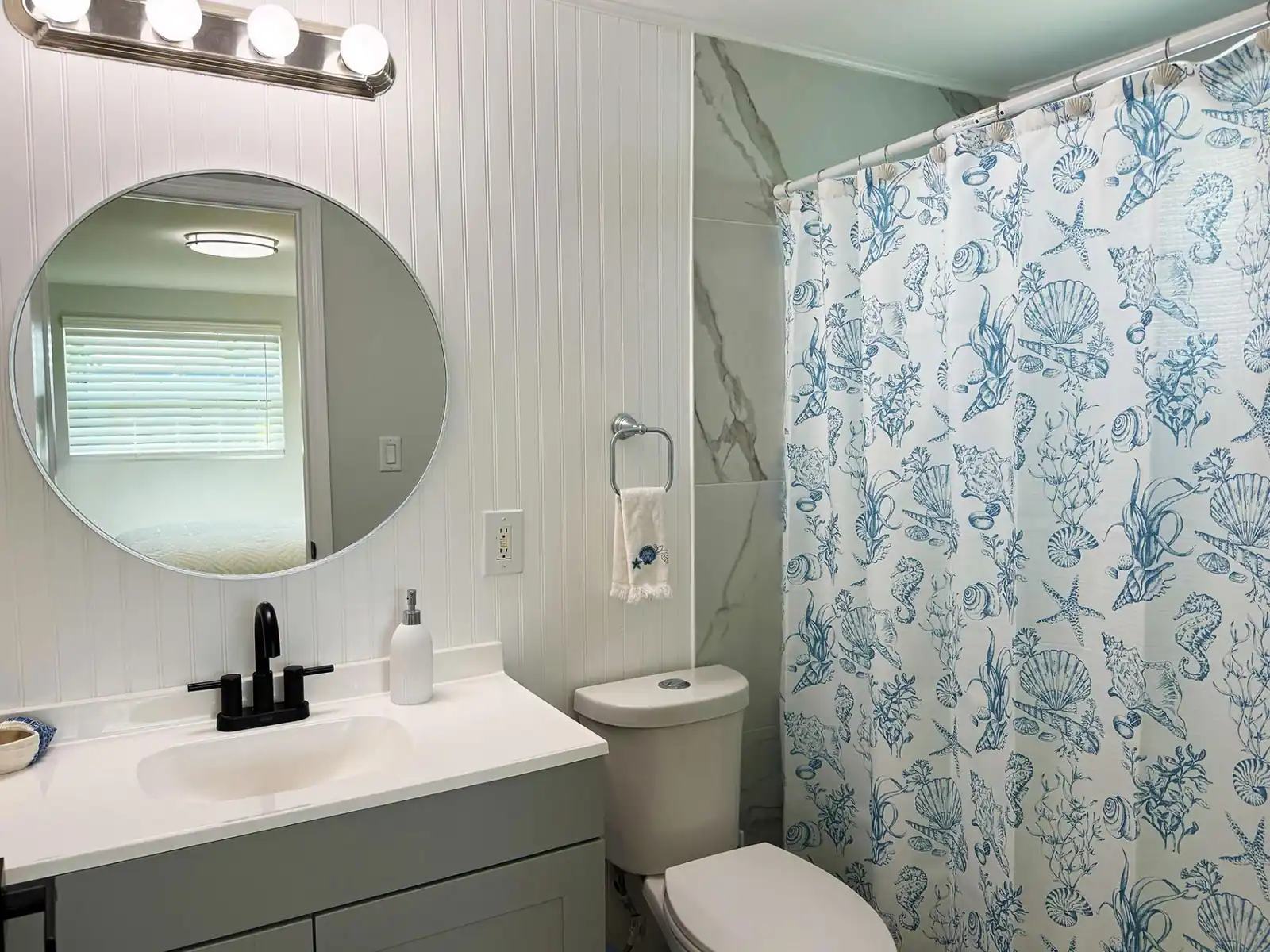 1BR Near Lemon Bay - Boat & Beach Getaway