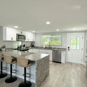 4BR Beach & Boating Escape - Sleeps 10