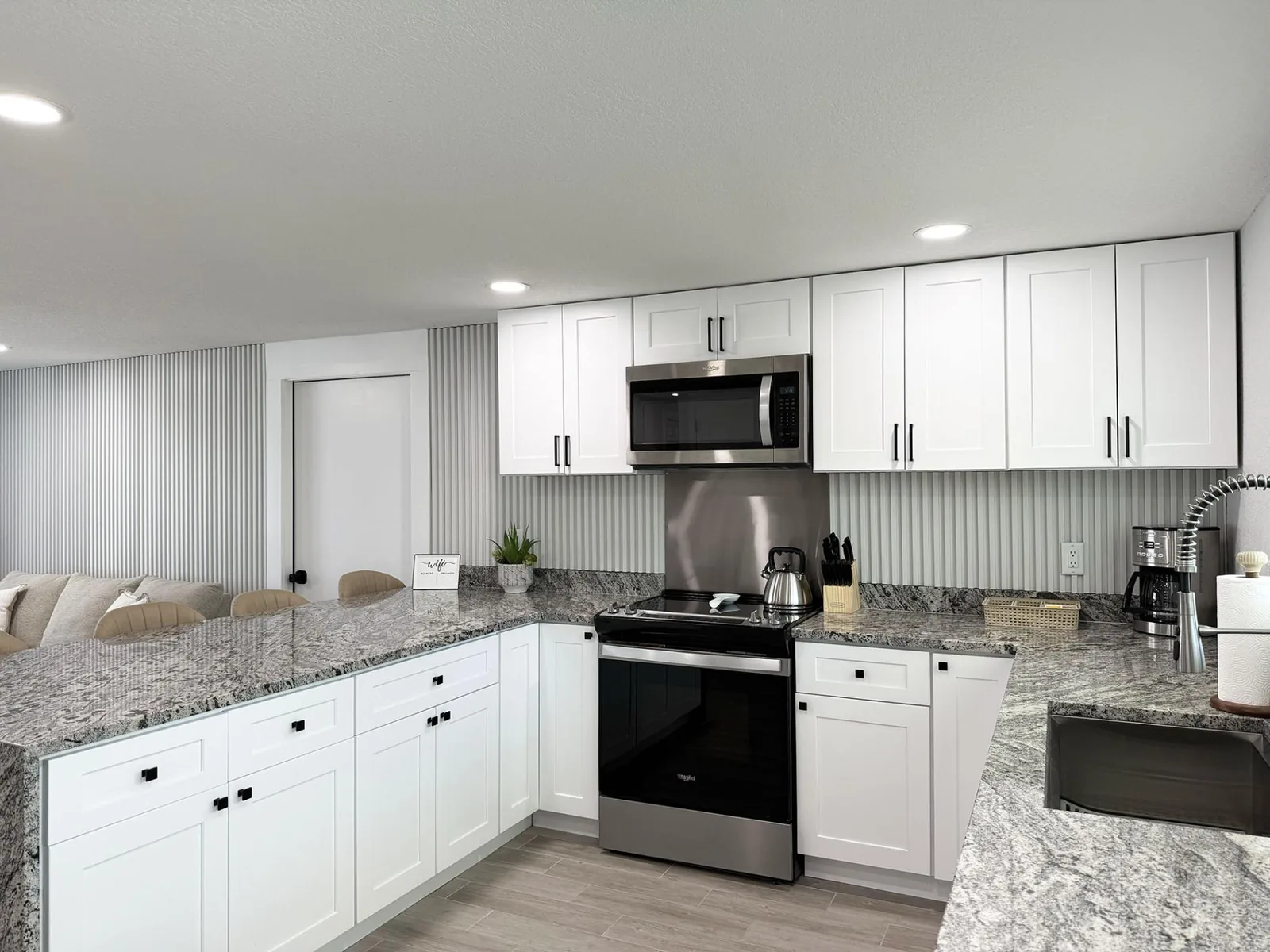 4BR Beach & Boating Escape - Sleeps 10