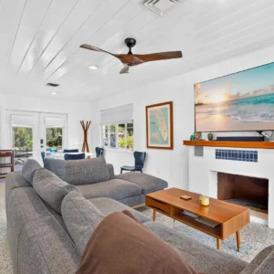 Peaceful Grand Canal Retreat on Siesta Key