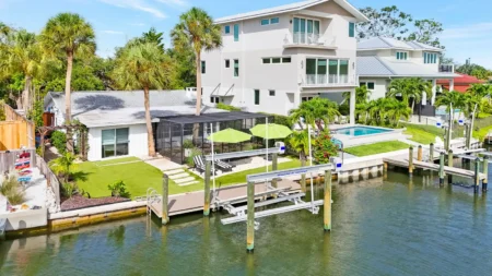 Peaceful Grand Canal Retreat on Siesta Key