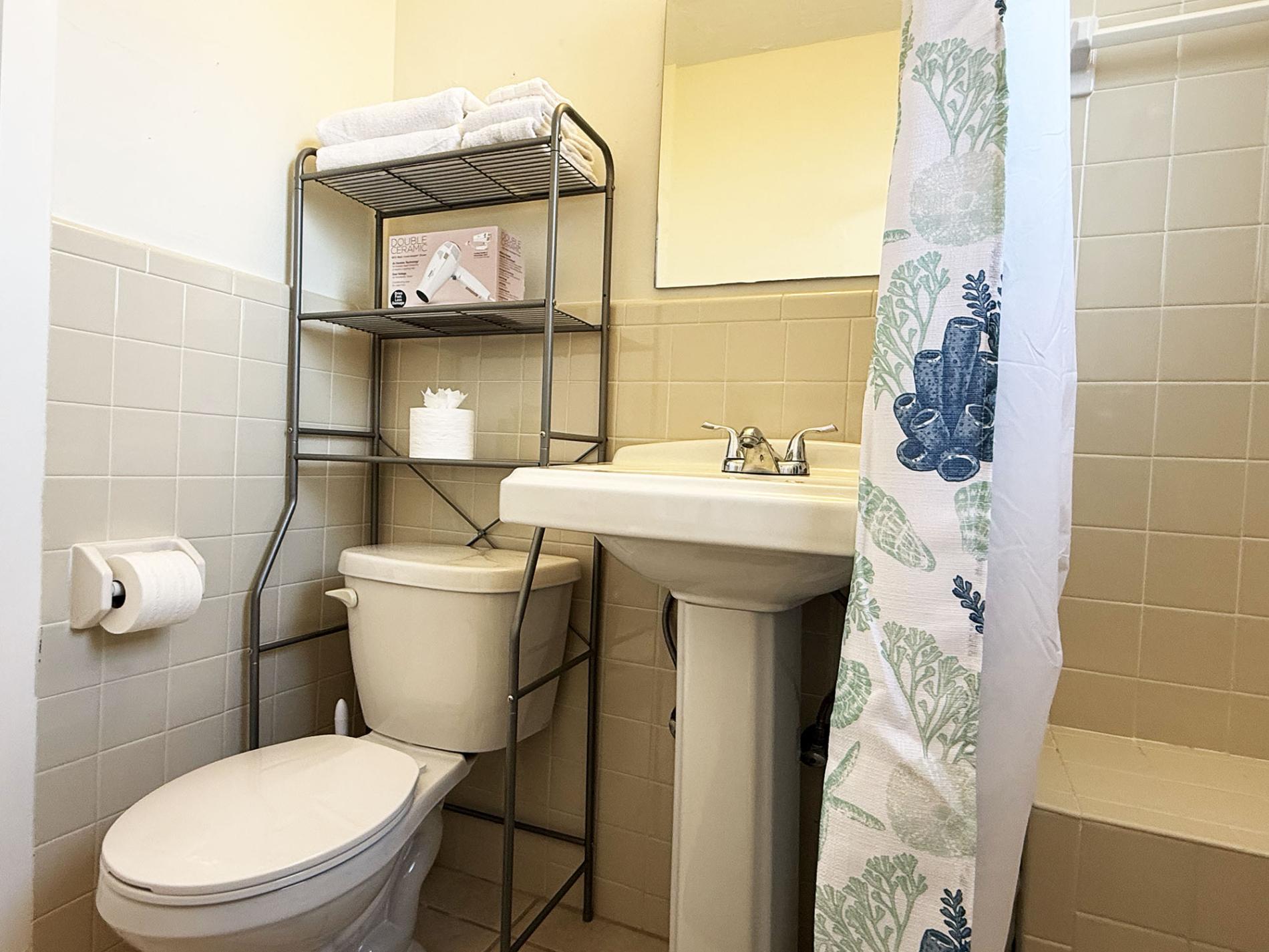 Venice Villas Corner 1BR – Steps to Beach