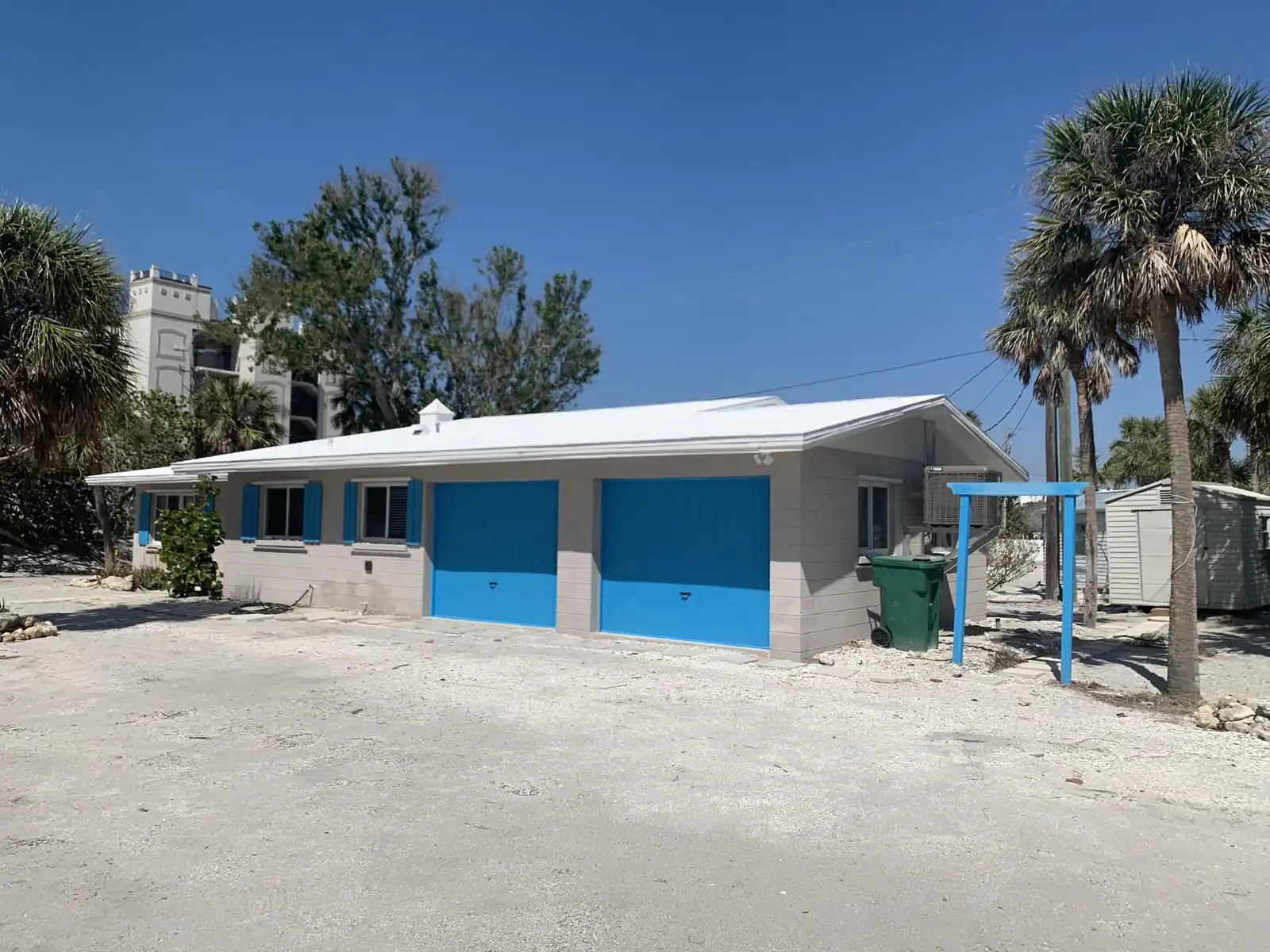 Bunk Up by the Beach – 3BR Just Steps to Beach