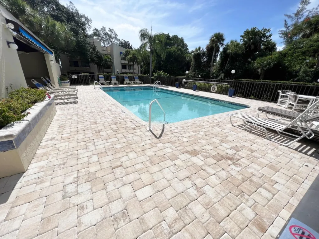 Lemon Bayview Villa - Heated Pool - Tennis - Dock