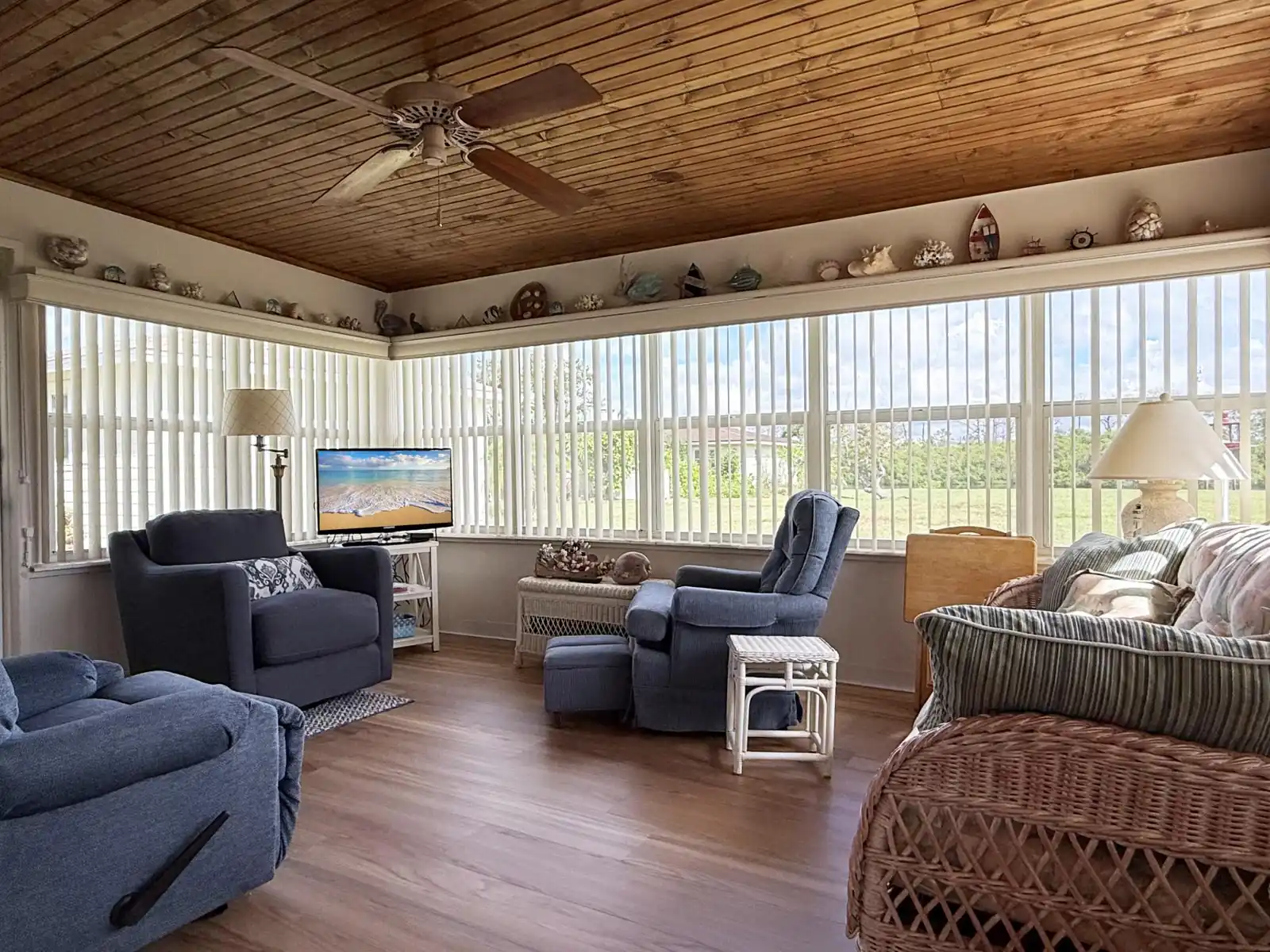 2BR on Oyster Creek – Boat Dock & Beach