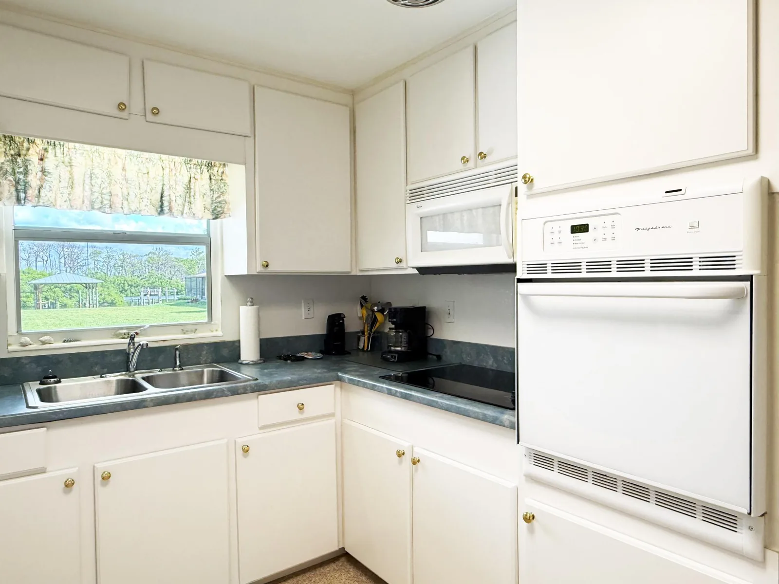 2BR on Oyster Creek – Boat Dock & Beach