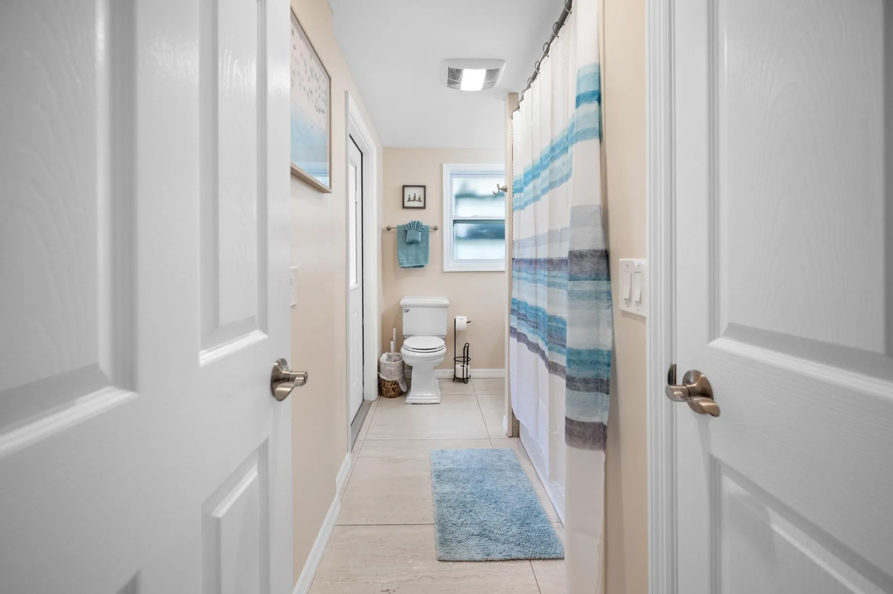 Waterfront 3BR – Pool, Dock, Kayaks & Beach