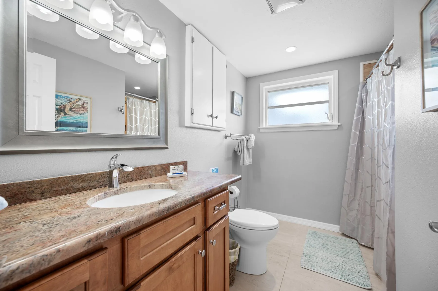 Waterfront 3BR – Pool, Dock, Kayaks & Beach