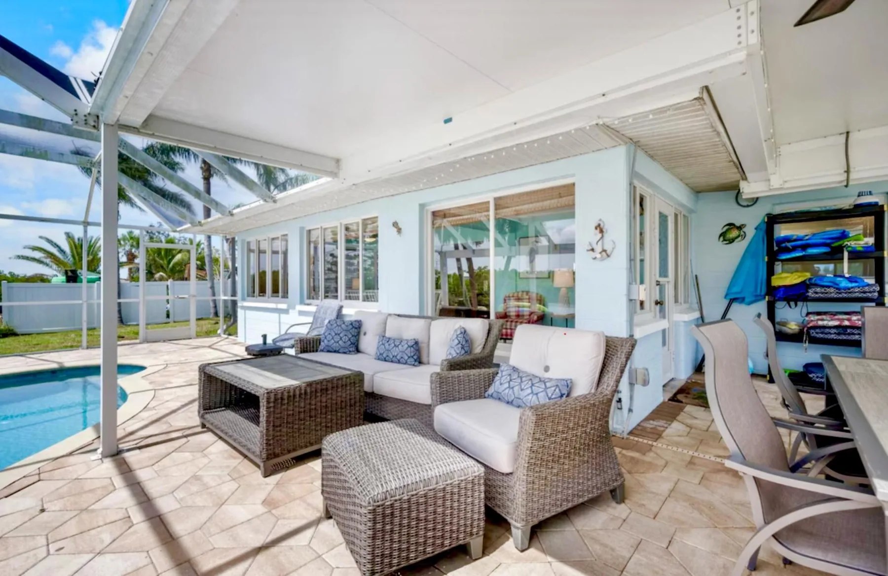 Waterfront 3BR – Pool, Dock, Kayaks & Beach