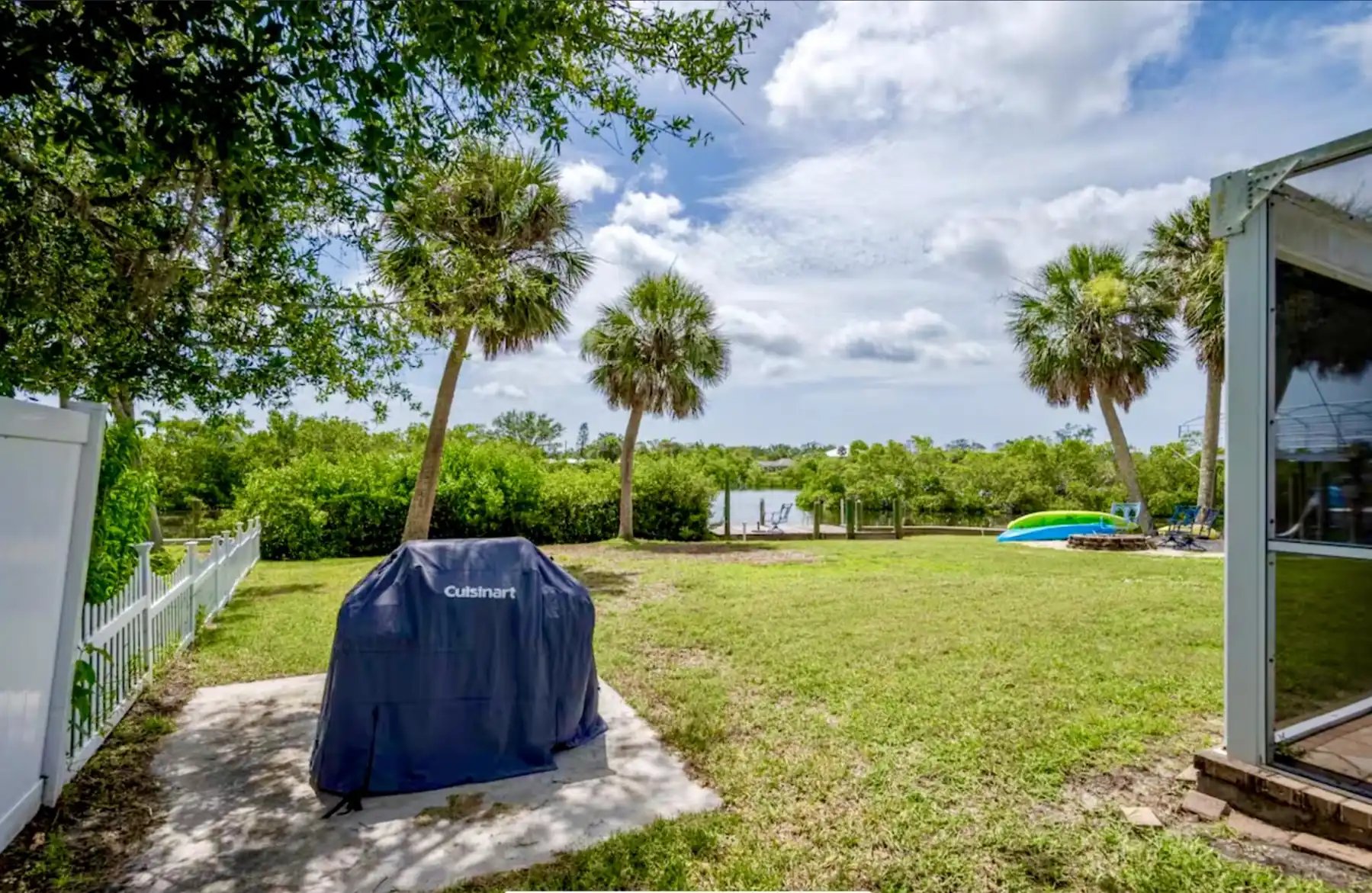 Waterfront 3BR – Pool, Dock, Kayaks & Beach