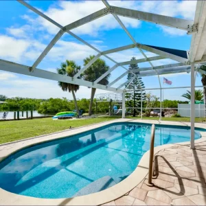 Waterfront 3BR – Pool, Dock, Kayaks & Beach