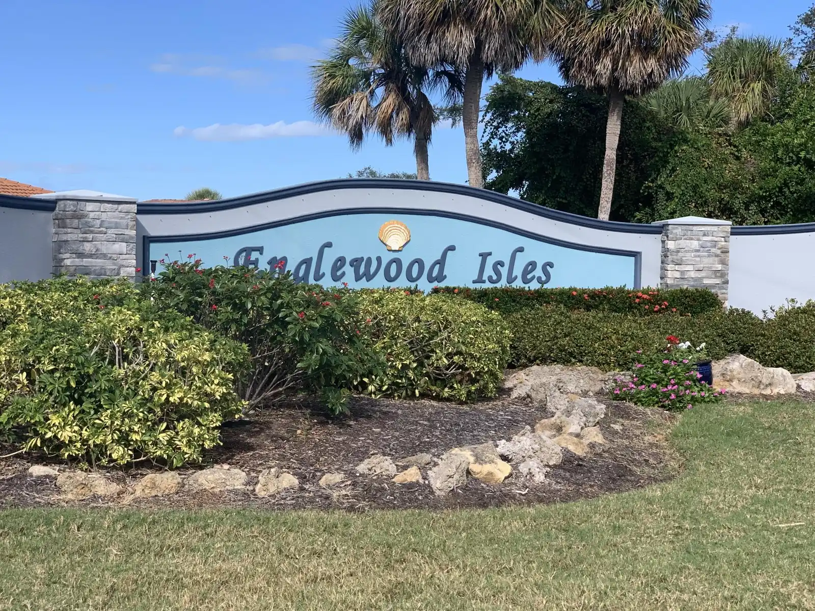 Charming 2BR Pool Home Near Manasota Key