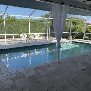 Charming 2BR Pool Home Near Manasota Key