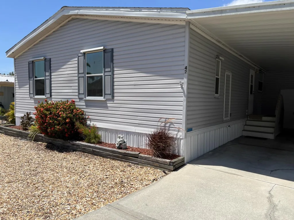 Winter Escape – Voyager 2BR Near Gulf Beaches