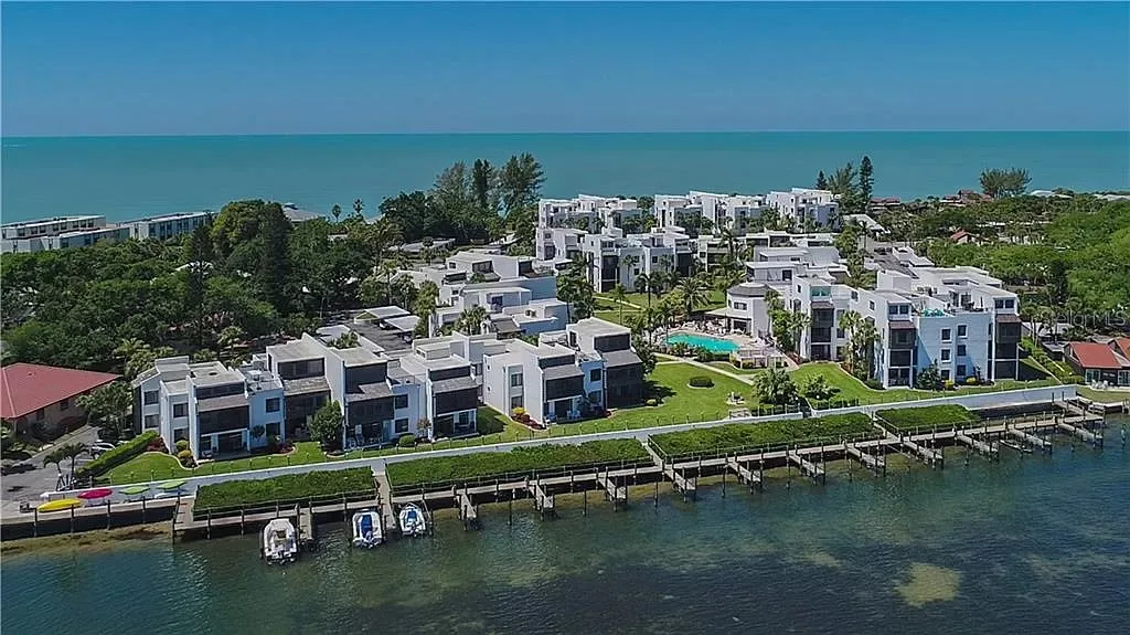 Tamarind Gulf & Bay - 2BR Near Sand & Sunset