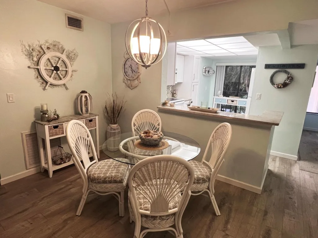 Relax at Tamarind – 2BR End Unit by Beach & Bay
