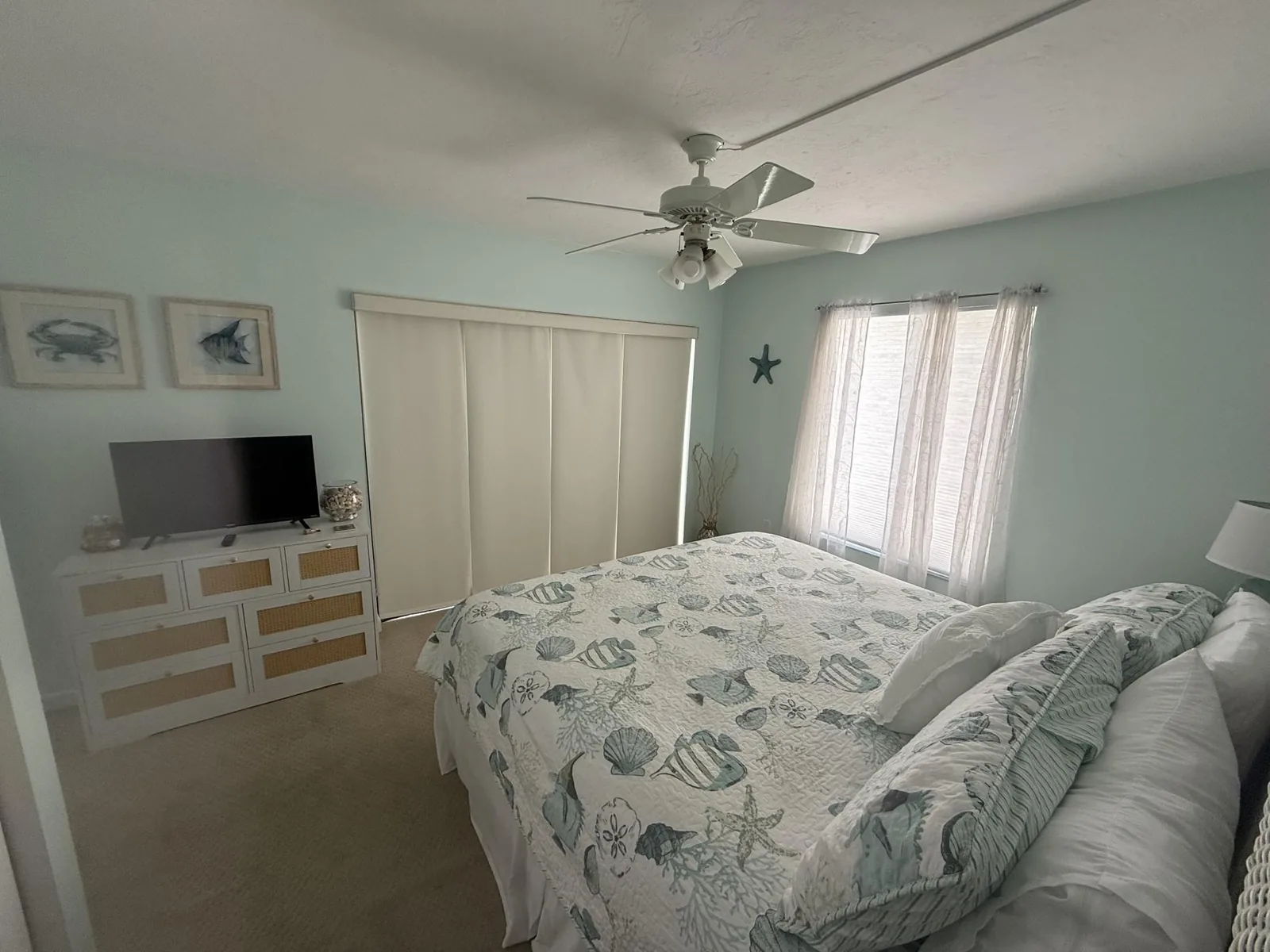 Relax at Tamarind – 2BR End Unit by Beach & Bay