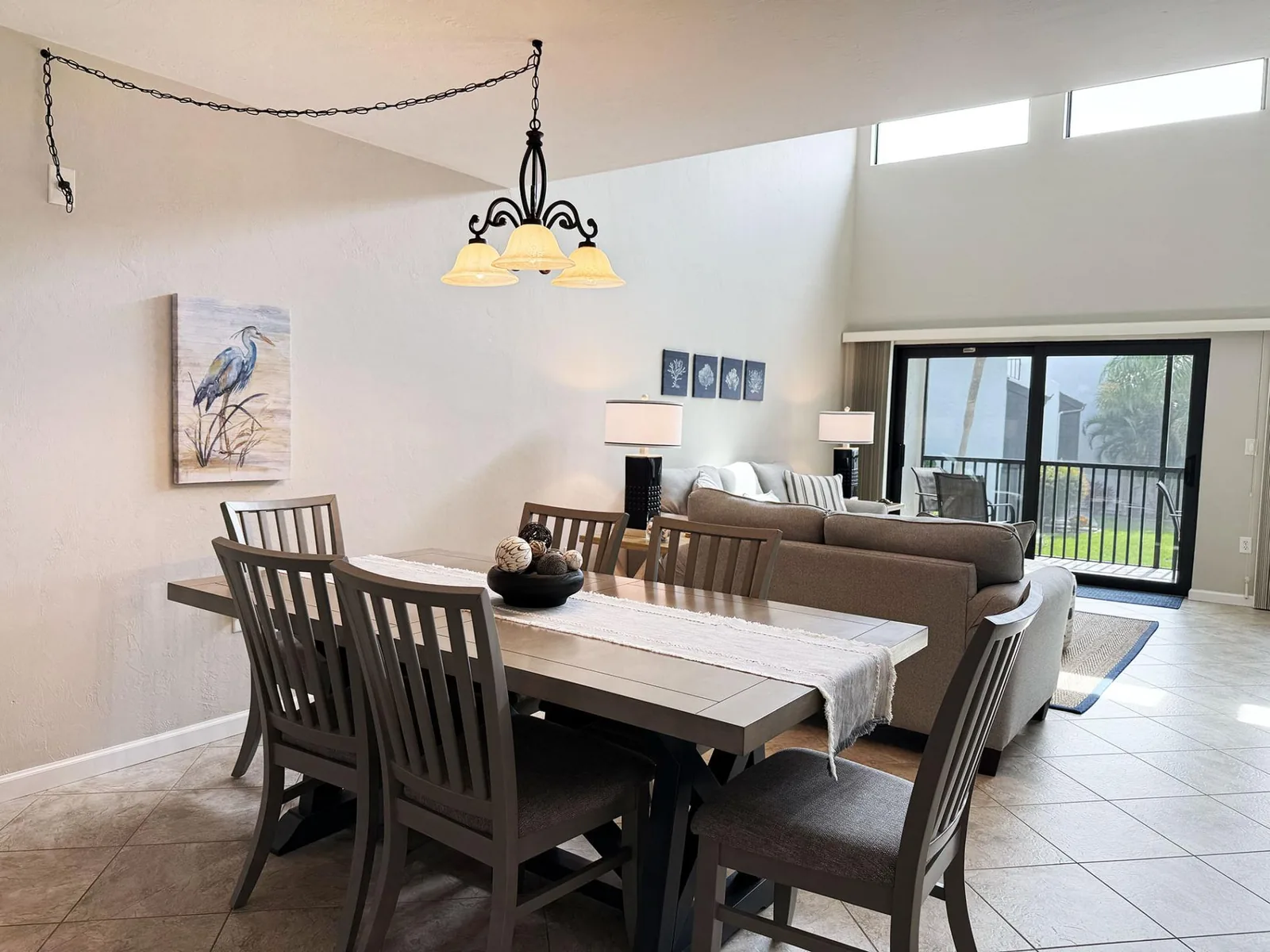 Peaceful Escape – Tamarind with Pool & Bay Views