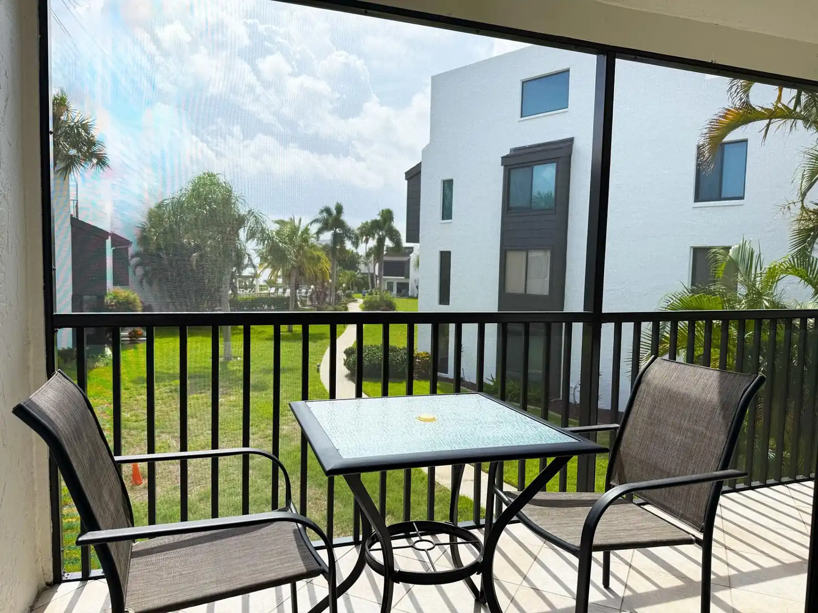 Peaceful Escape – Tamarind with Pool & Bay Views