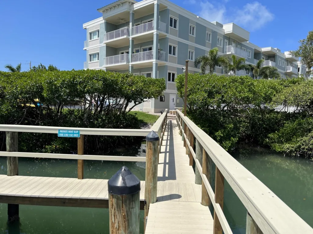 Manasota Key Gem - Pool and Hot Tub - Beach Views