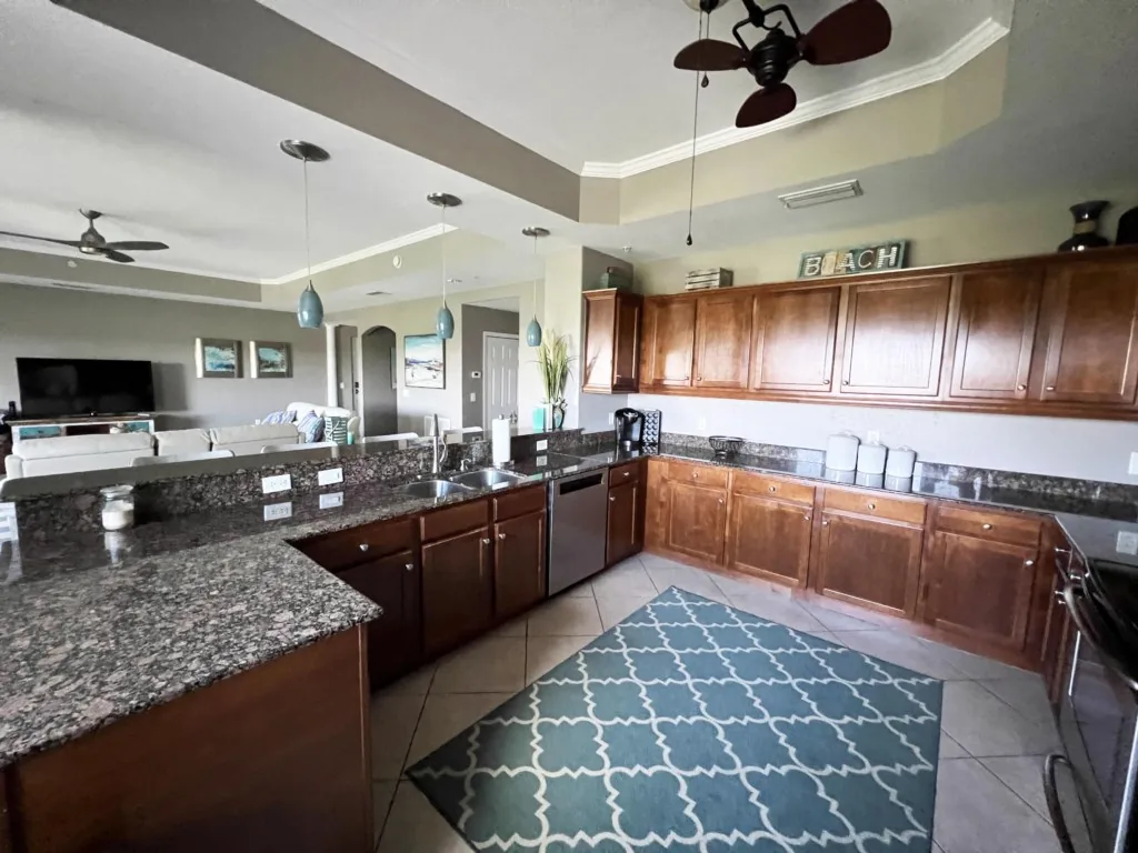 Manasota Key Gem - Pool and Hot Tub - Beach Views