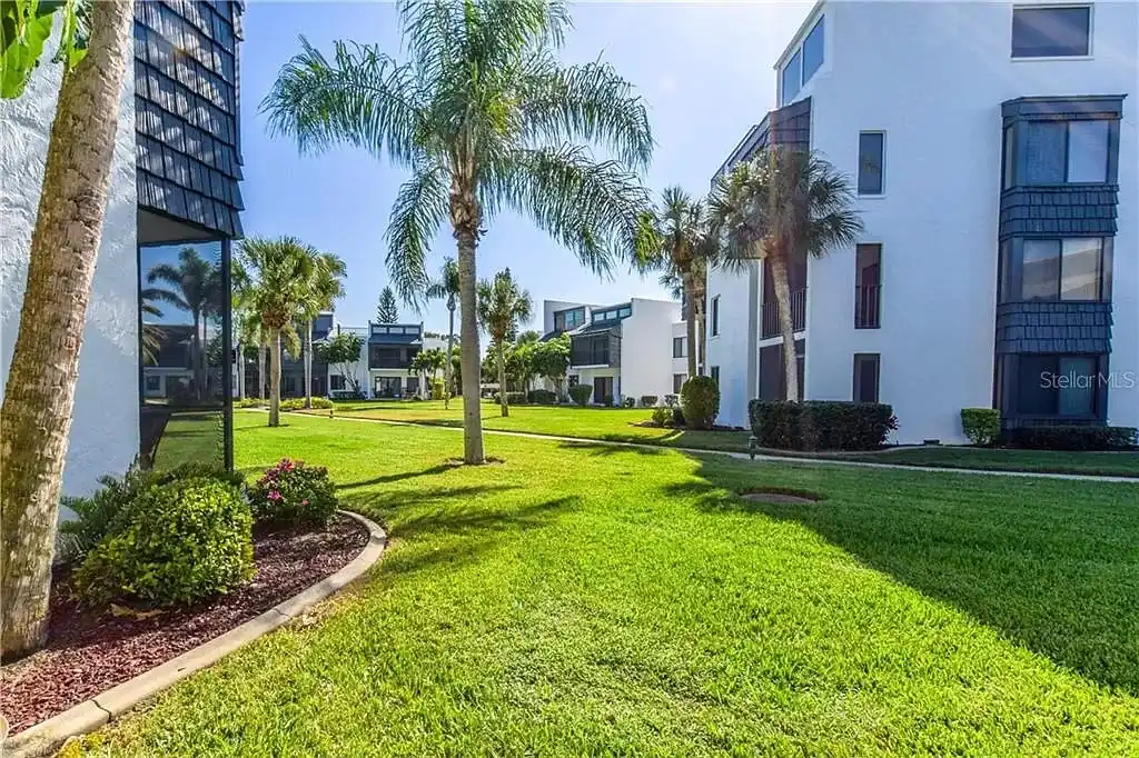 Effortless Escape – Walk-Out 2BR at Tamarind