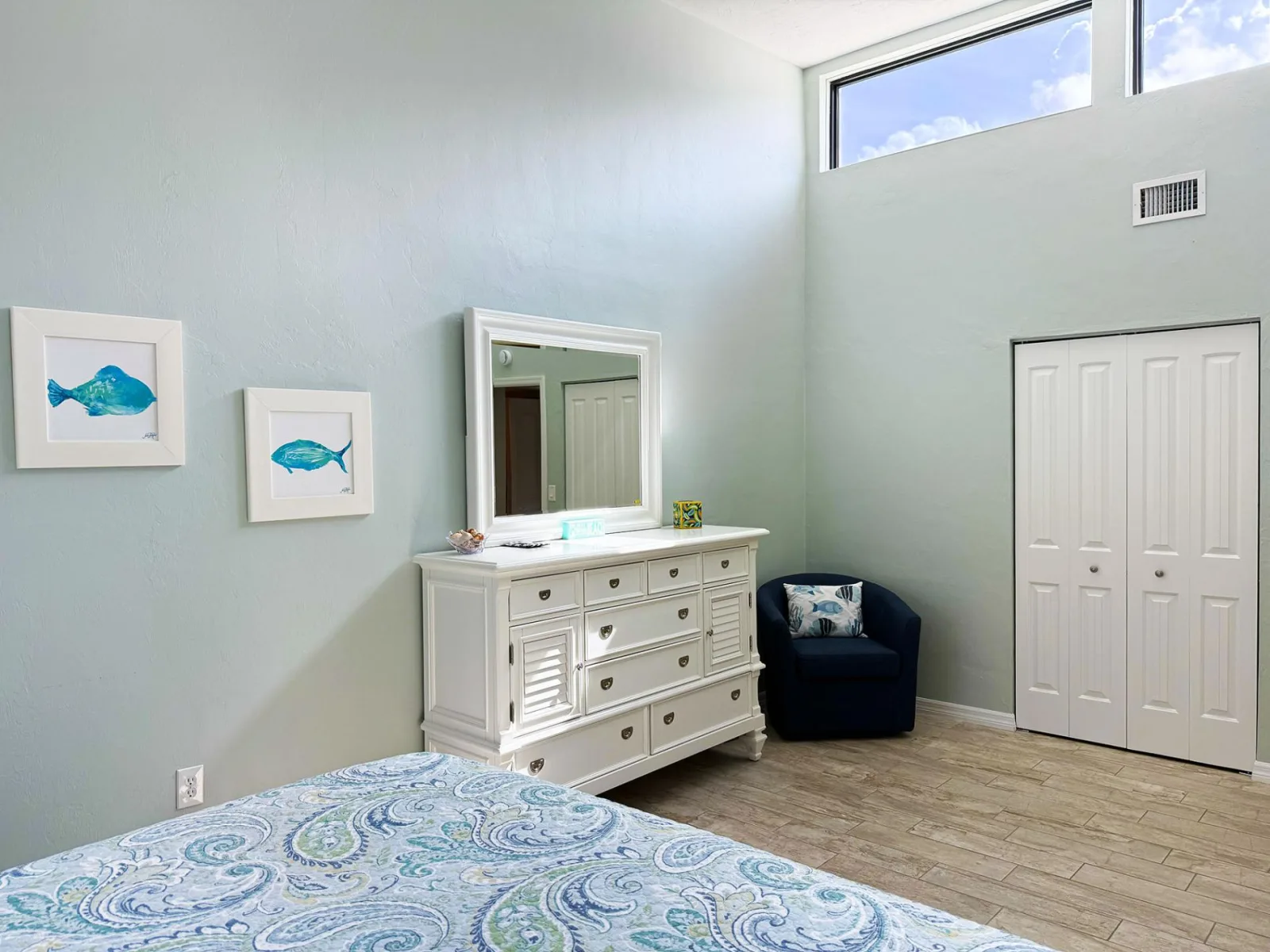 Modern Comfort – 2BR Bayside Condo at Tamarind