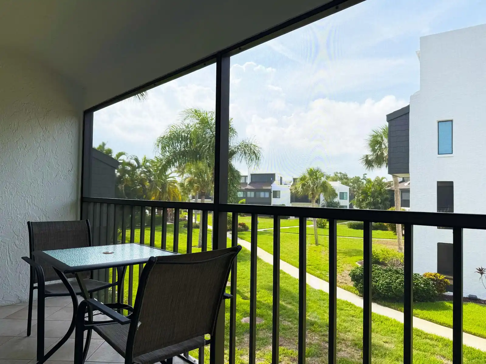 Modern Comfort – 2BR Bayside Condo at Tamarind