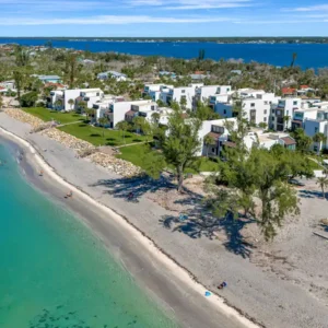 Modern Comfort – 2BR Bayside Condo at Tamarind