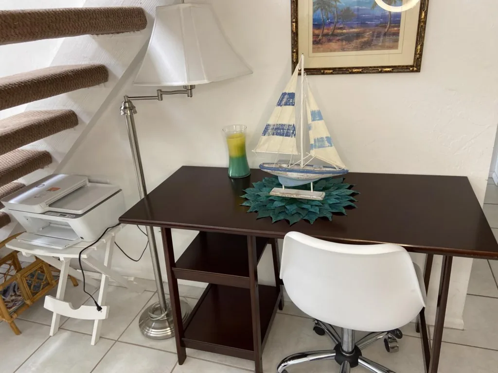 Rooftop Vibes – 2BR Loft in Tamarind on Manasota
